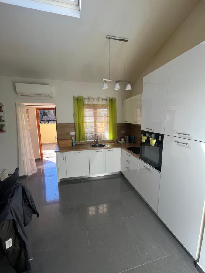 Hiza Apartment Pula Exterior photo